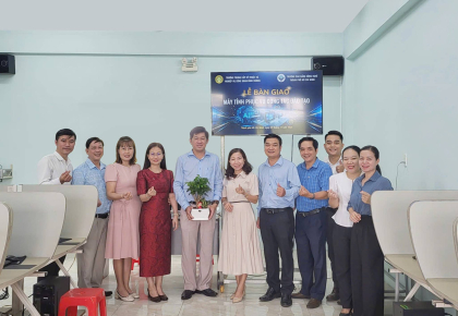 TRƯỜNG CAO ĐẲNG CÔNG NGHỆ TP. HỒ CHÍ MINH BÀN GIAO PHÒNG MÁY TÍNH PHỤC VỤ CÔNG TÁC ĐÀO TẠO TẠI TRƯỜNG TRUNG CẤP KỸ THUẬT VÀ NGHIỆP VỤ CÔNG ĐOÀN BÌNH DƯƠNG