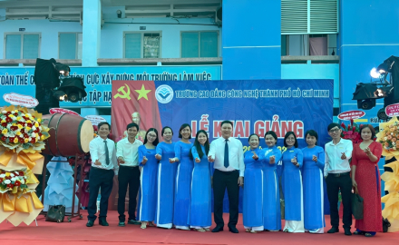 KHOA NGOẠI NGỮ - TIN HỌC